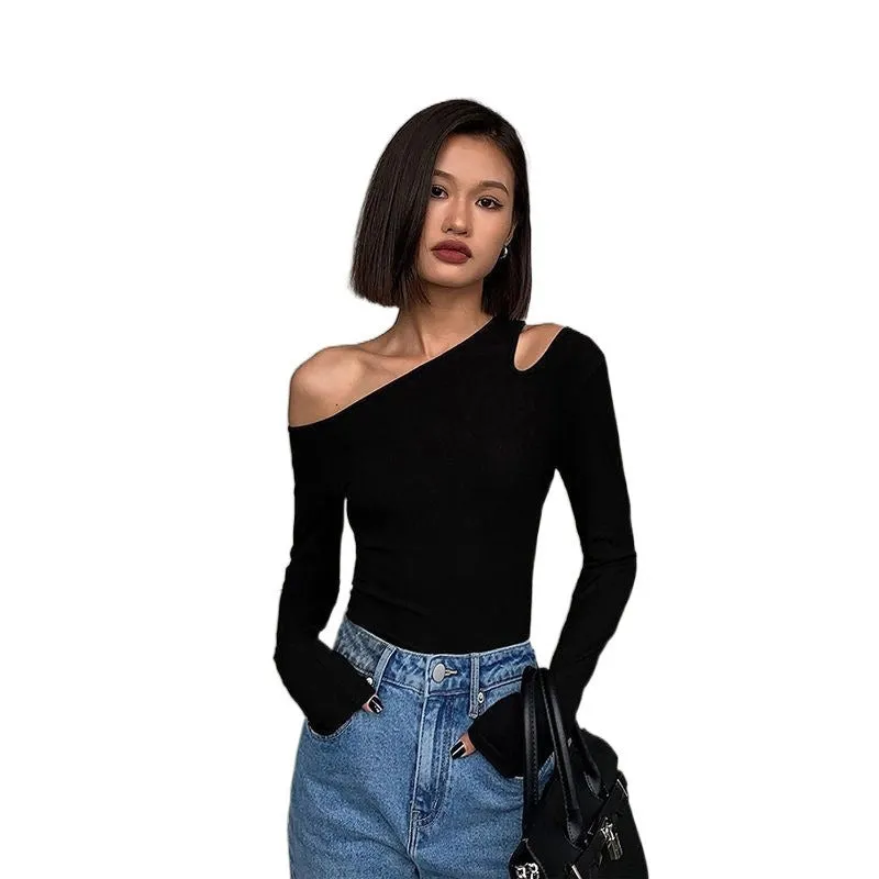 Black off-shoulder long sleeve knitted T-shirt autumn new slim-fit design feeling base shirt top