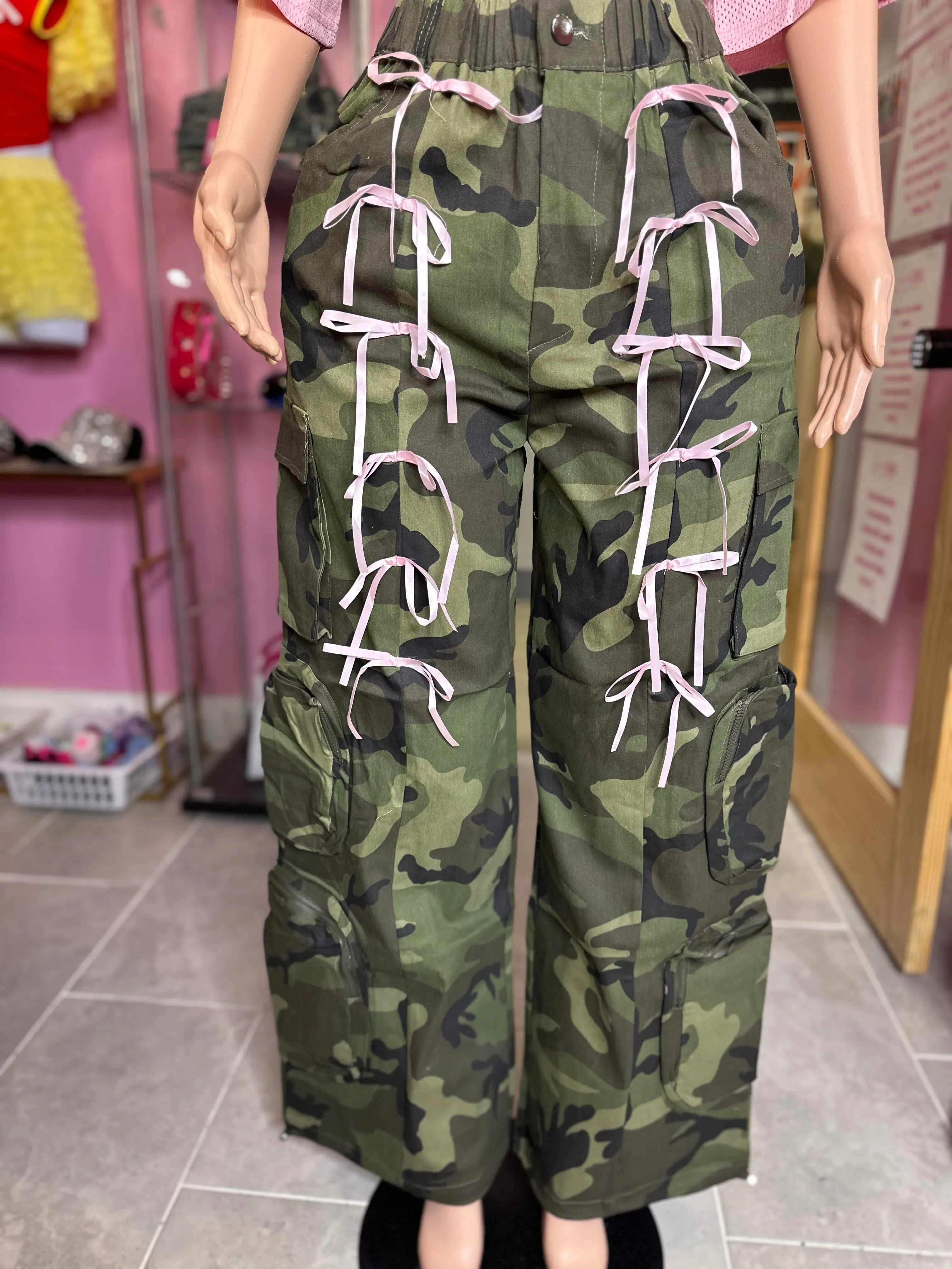 Camo Cargo Wide-Leg Pants with Ribbon