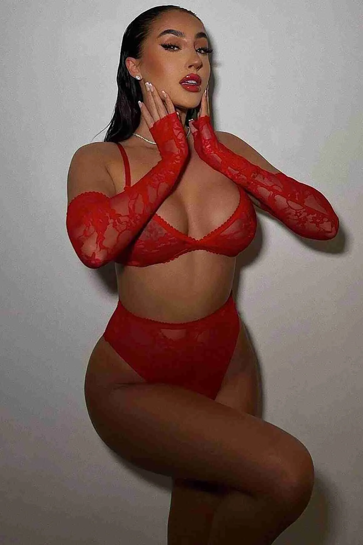 IGR Women Merry See Fantasy Gloved Bra and Panty Set Red - Houten