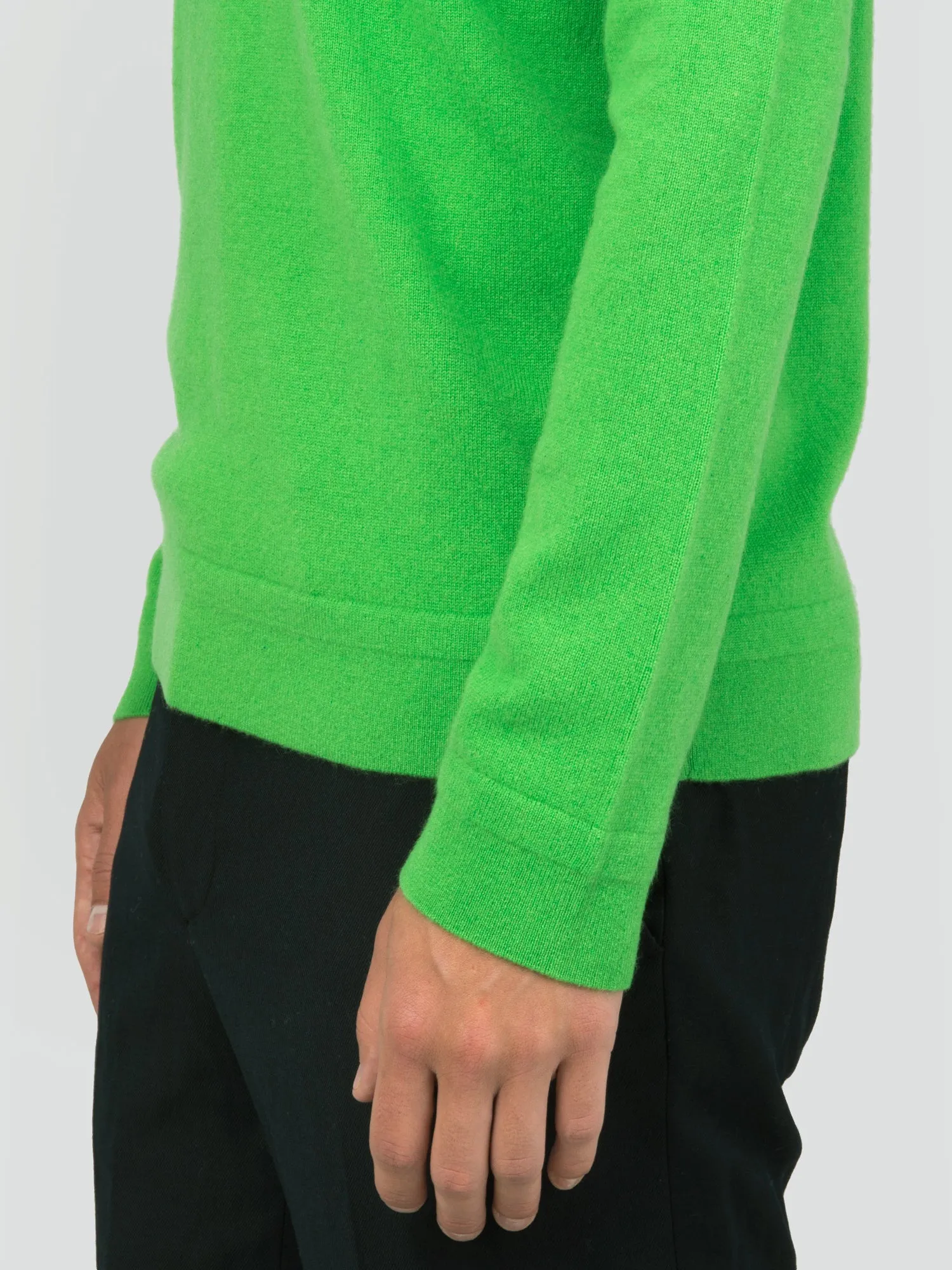 Men V Neck Sweater_Green