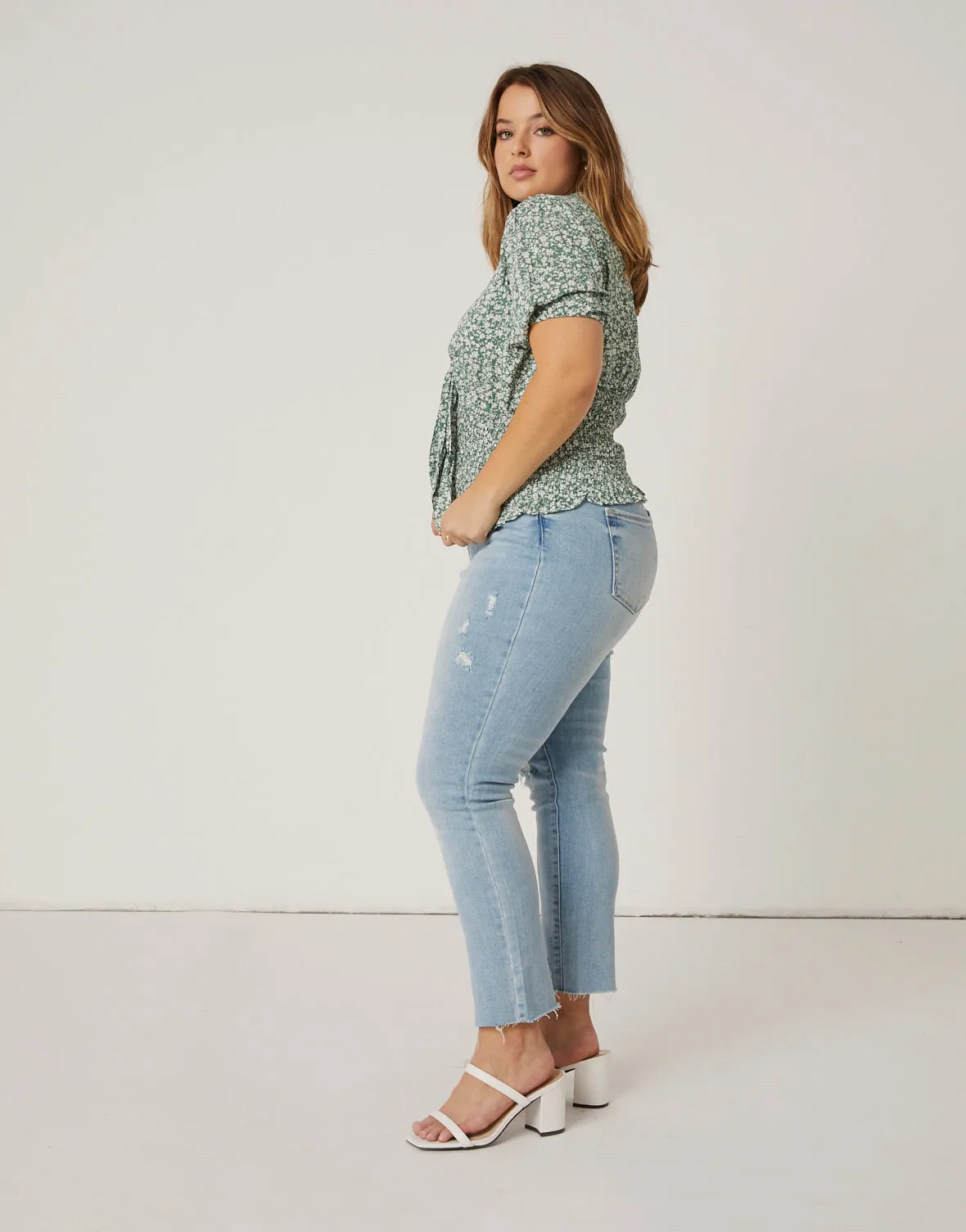 Plus Size Tied Floral Top